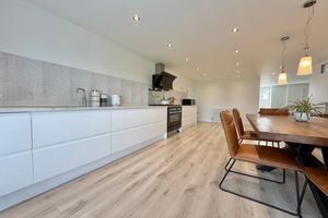 22' Kitchen/Dining Room- click for photo gallery